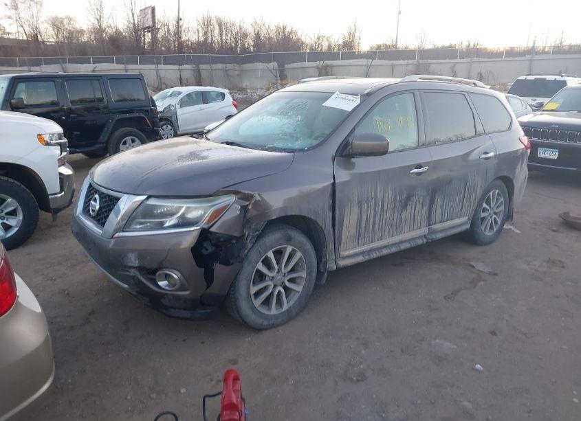 Photo 2 of 2013 Nissan Pathfinder SL (VIN 5N1AR2MM5DC604193)