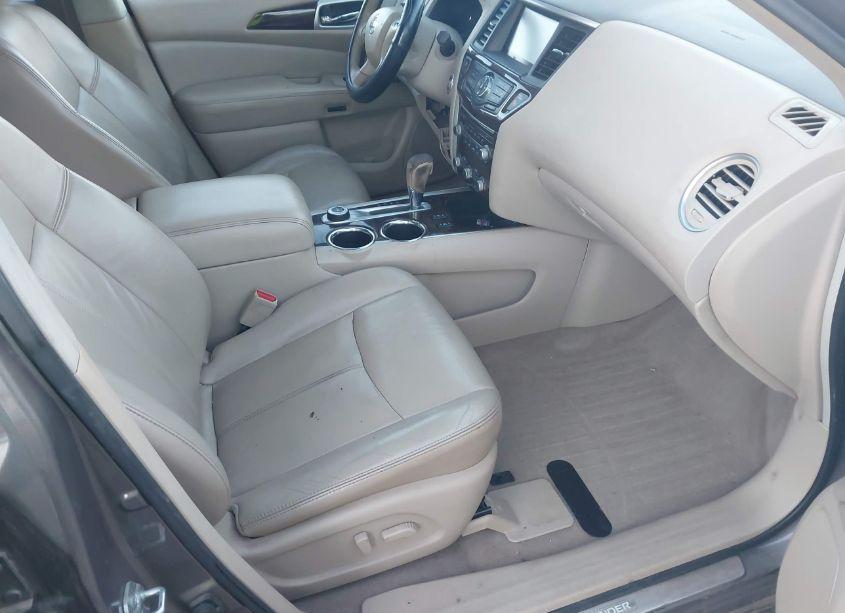 Photo 5 of 2013 Nissan Pathfinder SL (VIN 5N1AR2MM5DC604193)