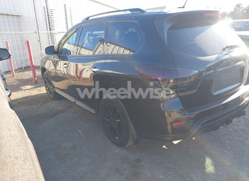 Photo 3 of 2013 Nissan Pathfinder SV (VIN 5N1AR2MM5DC627991)