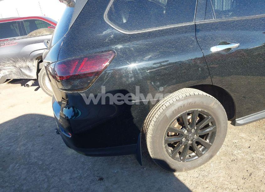 Photo 4 of 2013 Nissan Pathfinder SV (VIN 5N1AR2MM5DC627991)