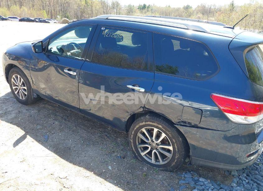 Photo 6 of 2013 Nissan Pathfinder SV (VIN 5N1AR2MM5DC649148)