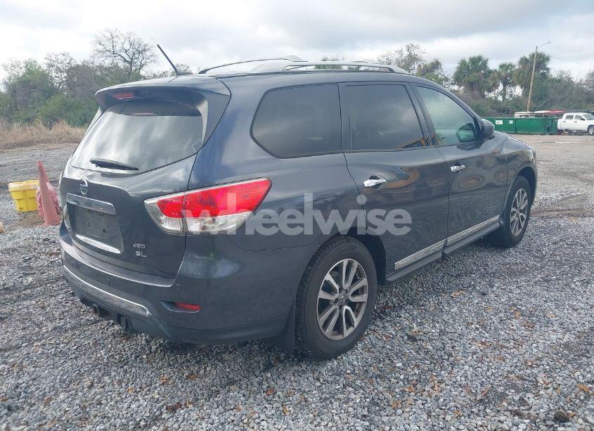 Photo 4 of 2013 Nissan Pathfinder SL (VIN 5N1AR2MM5DC675846)