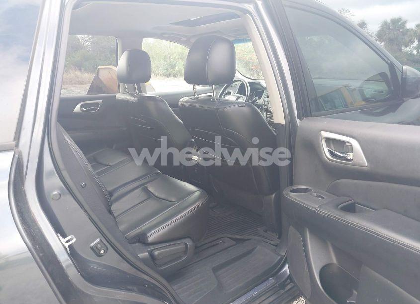 Photo 8 of 2013 Nissan Pathfinder SL (VIN 5N1AR2MM5DC675846)