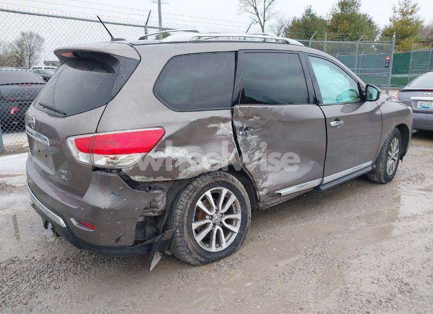 Photo 4 of 2013 Nissan Pathfinder SL (VIN 5N1AR2MM5DC689696)