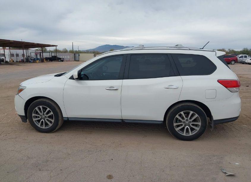 Photo 14 of 2014 Nissan Pathfinder SV (VIN 5N1AR2MM5EC604051)