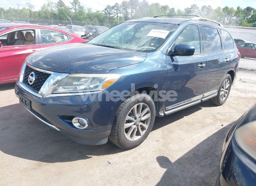 Photo 2 of 2014 Nissan Pathfinder SL (VIN 5N1AR2MM5EC616426)
