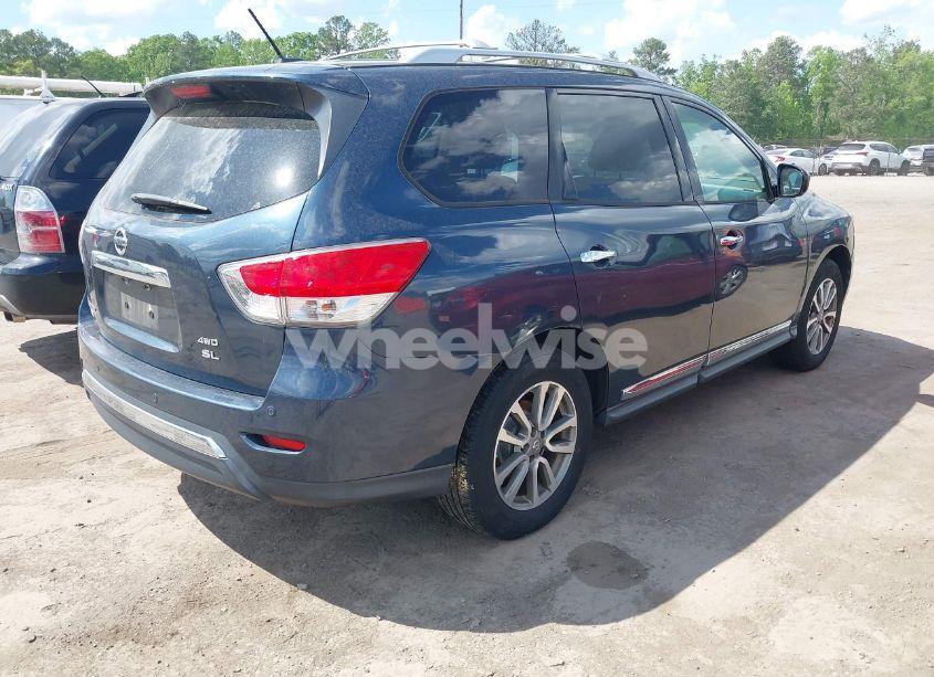 Photo 4 of 2014 Nissan Pathfinder SL (VIN 5N1AR2MM5EC616426)