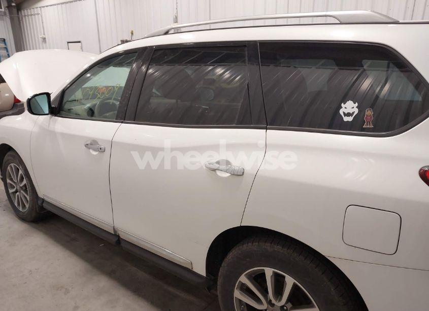 Photo 15 of 2014 Nissan Pathfinder SL (VIN 5N1AR2MM5EC627829)