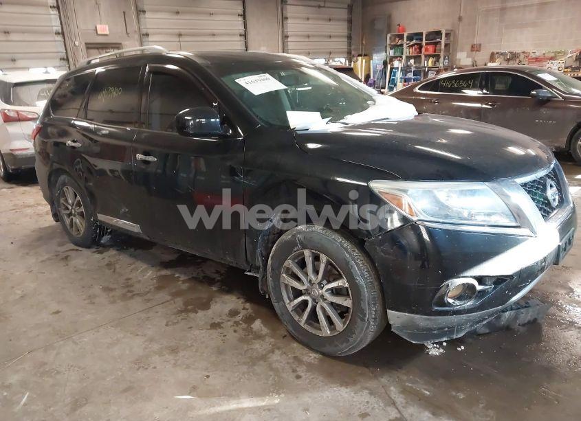 2014 Nissan Pathfinder SL (VIN 5N1AR2MM5EC632755) main photo