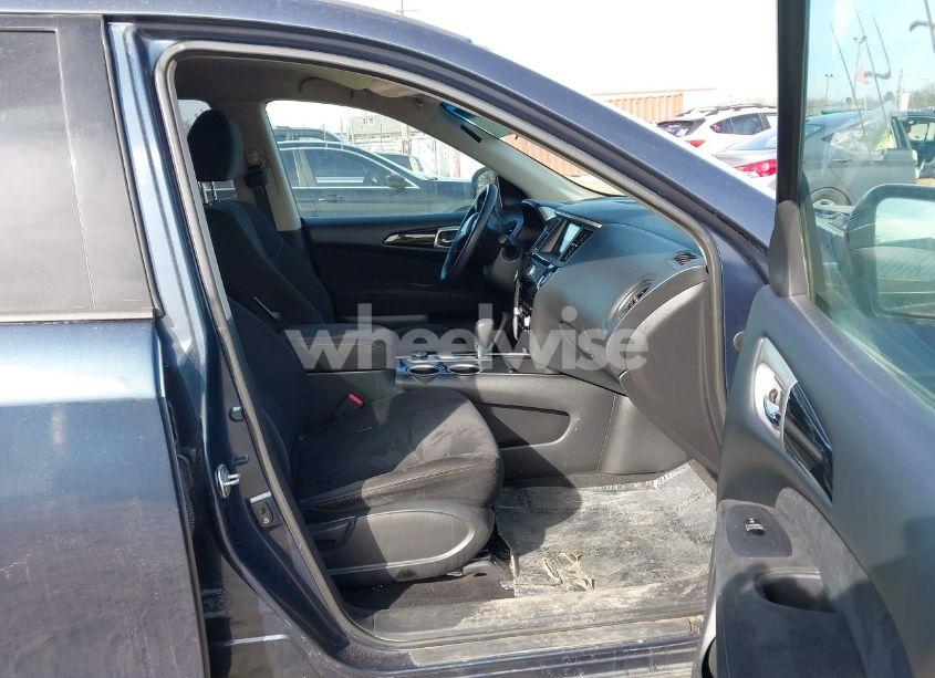 Photo 5 of 2014 Nissan Pathfinder S (VIN 5N1AR2MM5EC636224)