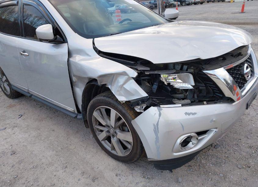 Photo 2 of 2014 Nissan Pathfinder PLATINUM (VIN 5N1AR2MM5EC647207)