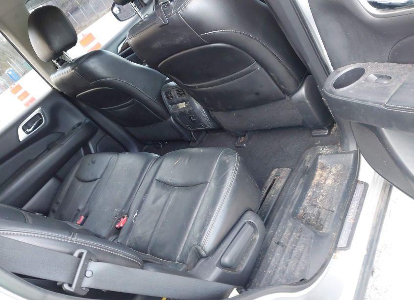 Photo 4 of 2014 Nissan Pathfinder PLATINUM (VIN 5N1AR2MM5EC647207)