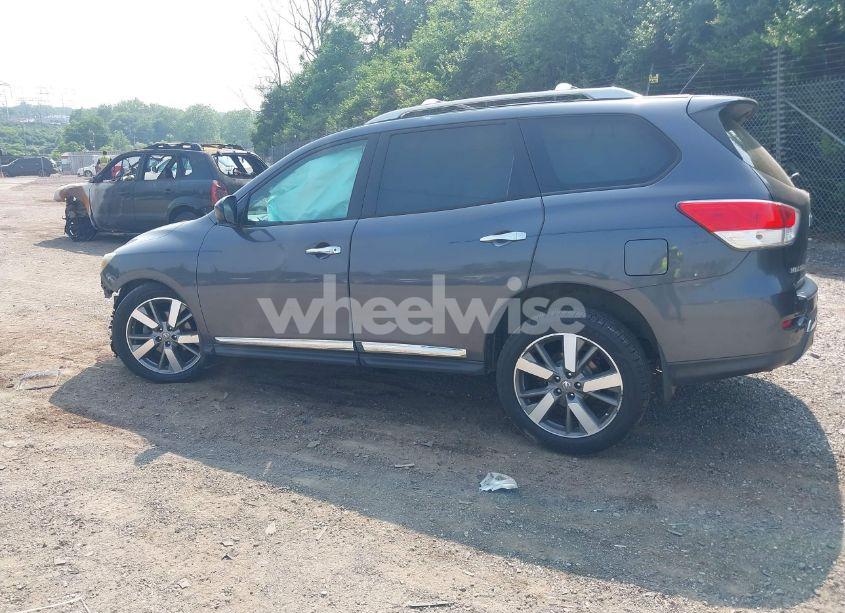 Photo 3 of 2014 Nissan Pathfinder PLATINUM (VIN 5N1AR2MM5EC655713)