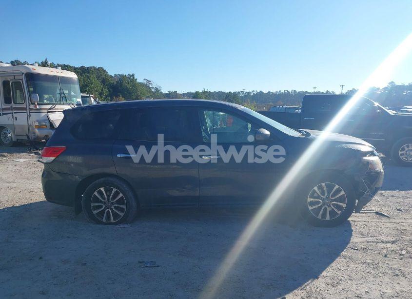 Photo 13 of 2014 Nissan Pathfinder S (VIN 5N1AR2MM5EC690851)