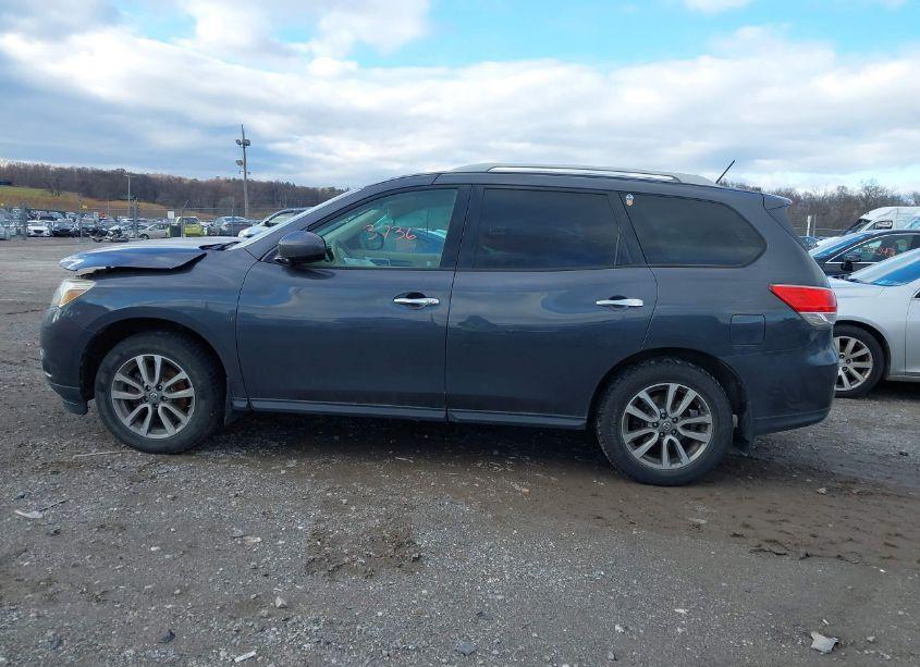 Photo 13 of 2014 Nissan Pathfinder SV (VIN 5N1AR2MM5EC709589)