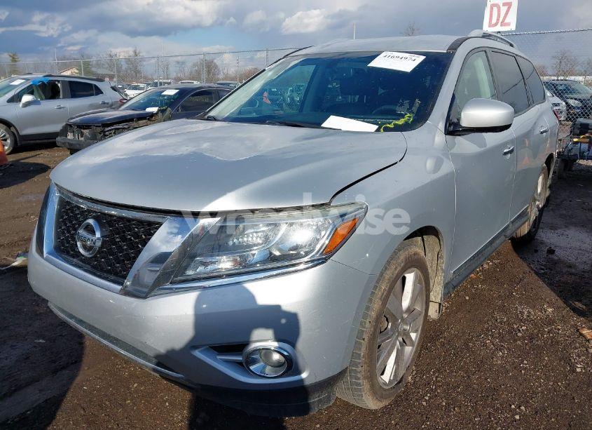 Photo 2 of 2014 Nissan Pathfinder PLATINUM (VIN 5N1AR2MM5EC714839)