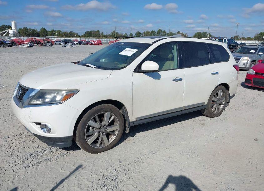 Photo 2 of 2015 Nissan Pathfinder PLATINUM (VIN 5N1AR2MM5FC609705)