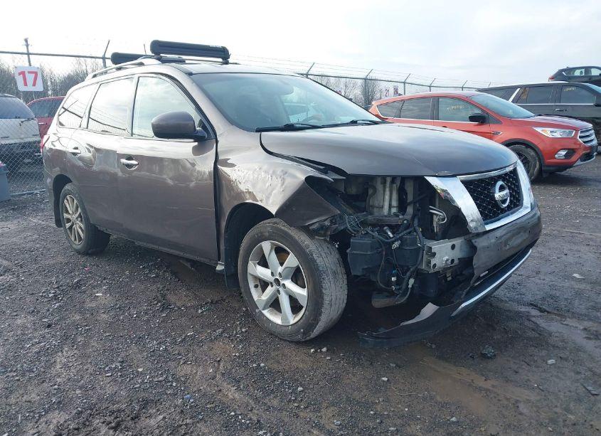 2015 Nissan Pathfinder SV (VIN 5N1AR2MM5FC626519) main photo