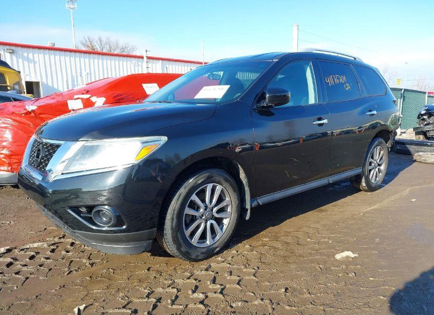 Photo 2 of 2015 Nissan Pathfinder S (VIN 5N1AR2MM5FC674750)