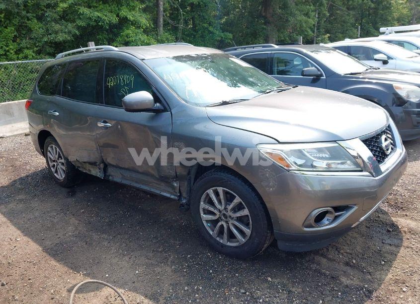2015 Nissan Pathfinder S (VIN 5N1AR2MM5FC683058) main photo