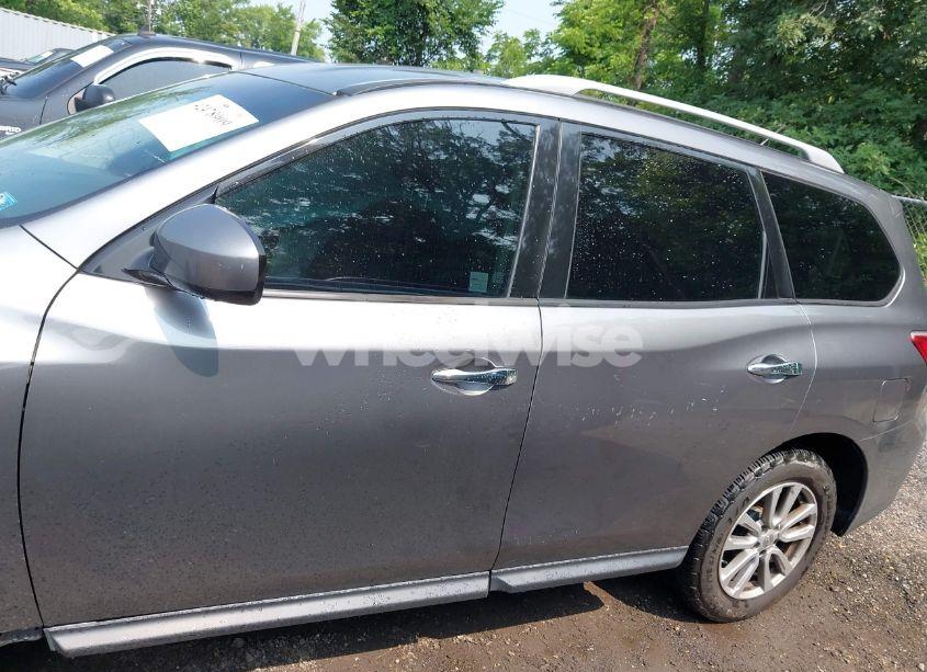 Photo 14 of 2015 Nissan Pathfinder S (VIN 5N1AR2MM5FC683058)