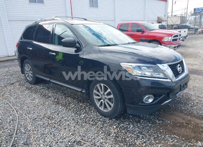 2015 Nissan Pathfinder SV (VIN 5N1AR2MM5FC709030) main photo