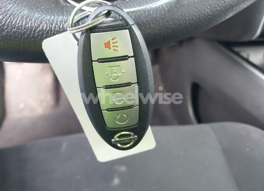 Photo 11 of 2015 Nissan Pathfinder SV (VIN 5N1AR2MM5FC709030)