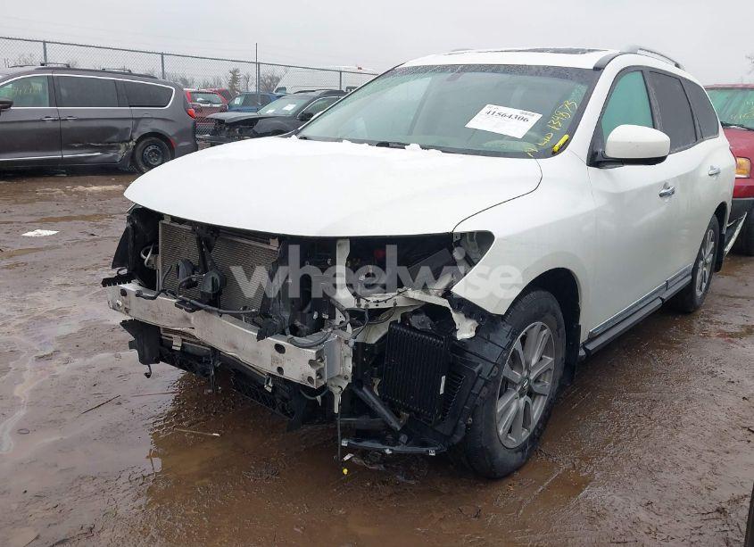 Photo 2 of 2015 Nissan Pathfinder SL (VIN 5N1AR2MM5FC710226)