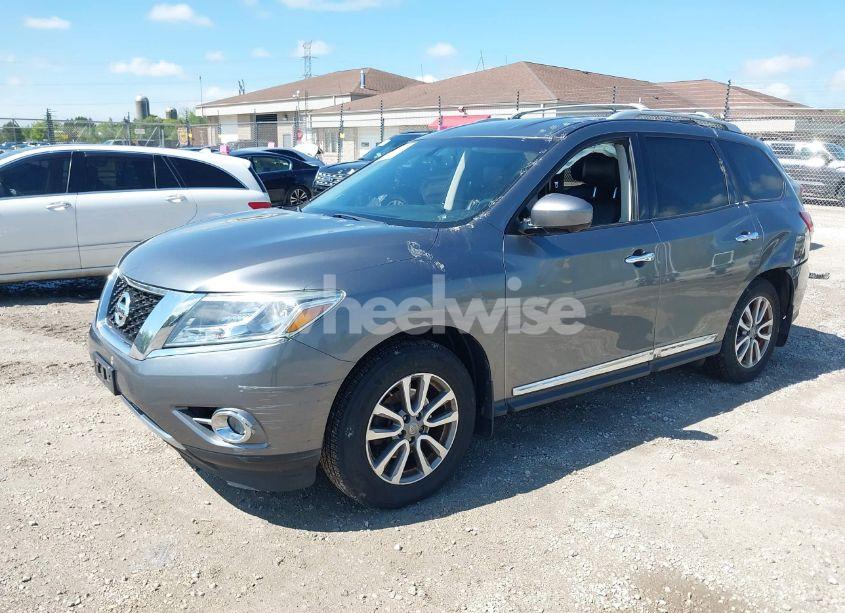 Photo 2 of 2015 Nissan Pathfinder SL (VIN 5N1AR2MM5FC714812)