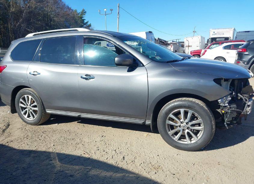 Photo 13 of 2016 Nissan Pathfinder S (VIN 5N1AR2MM5GC606823)