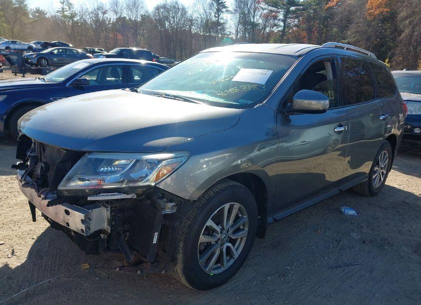 Photo 2 of 2016 Nissan Pathfinder S (VIN 5N1AR2MM5GC606823)