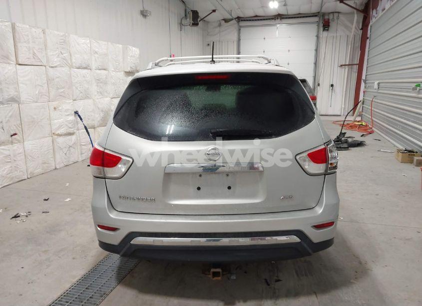 Photo 16 of 2016 Nissan Pathfinder PLATINUM/S/SL/SV (VIN 5N1AR2MM5GC616414)