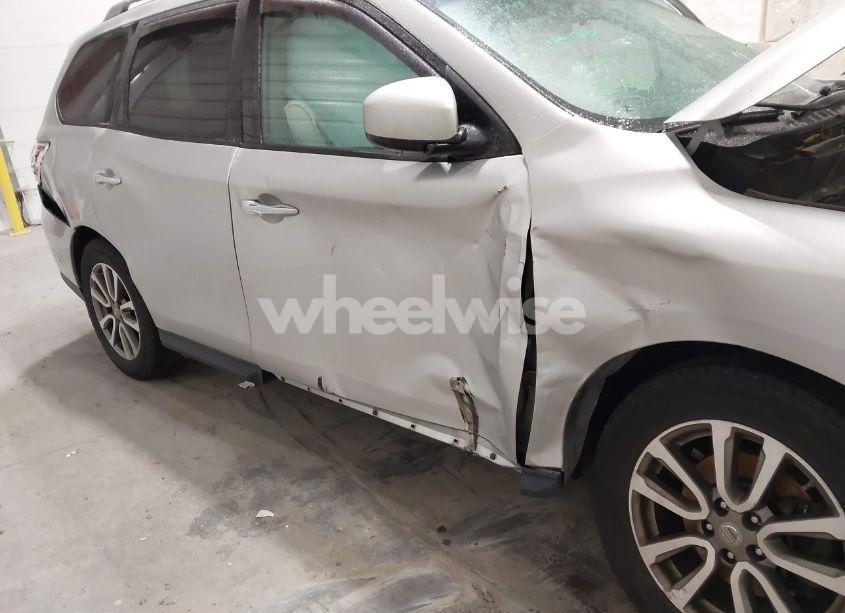 Photo 6 of 2016 Nissan Pathfinder PLATINUM/S/SL/SV (VIN 5N1AR2MM5GC616414)