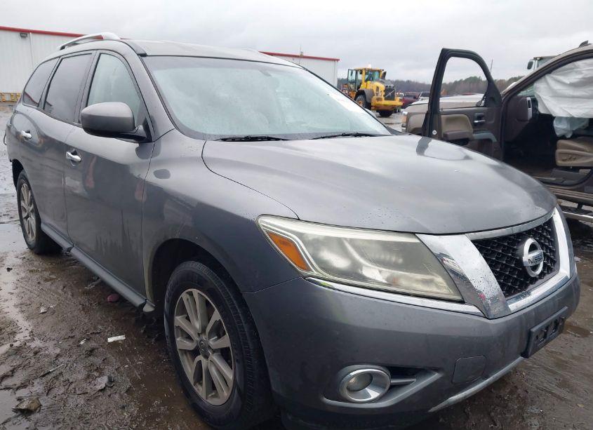 2016 Nissan Pathfinder PLATINUM/S/SL/SV (VIN 5N1AR2MM5GC630474) main photo