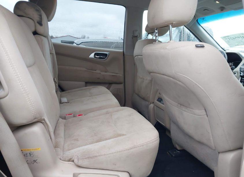 Photo 8 of 2016 Nissan Pathfinder PLATINUM/S/SL/SV (VIN 5N1AR2MM5GC630474)