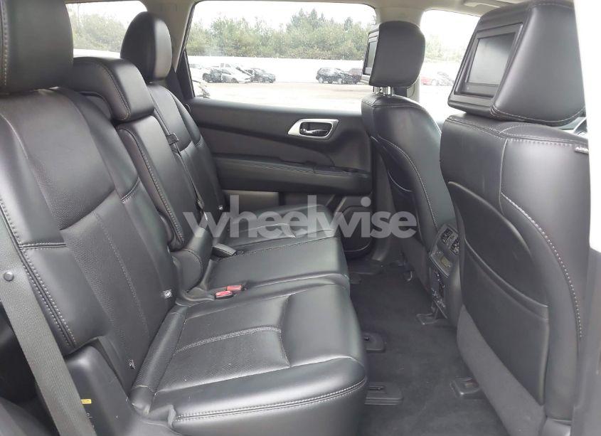 Photo 8 of 2016 Nissan Pathfinder PLATINUM (VIN 5N1AR2MM5GC634928)