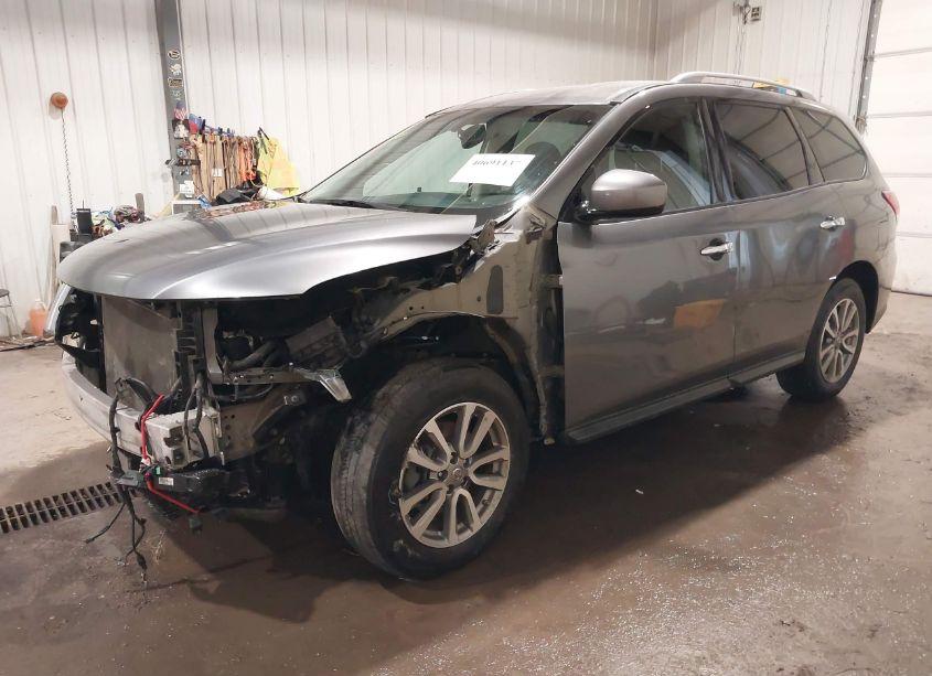 Photo 2 of 2016 Nissan Pathfinder PLATINUM/S/SL/SV (VIN 5N1AR2MM5GC641782)