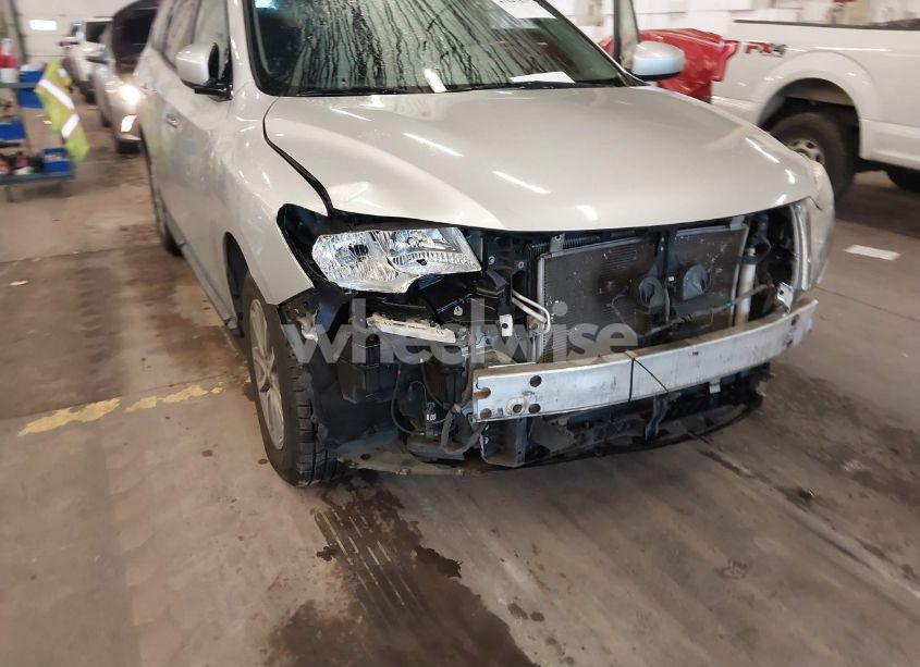 Photo 20 of 2016 Nissan Pathfinder PLATINUM/S/SL/SV (VIN 5N1AR2MM5GC651177)