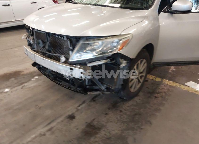 Photo 22 of 2016 Nissan Pathfinder PLATINUM/S/SL/SV (VIN 5N1AR2MM5GC651177)