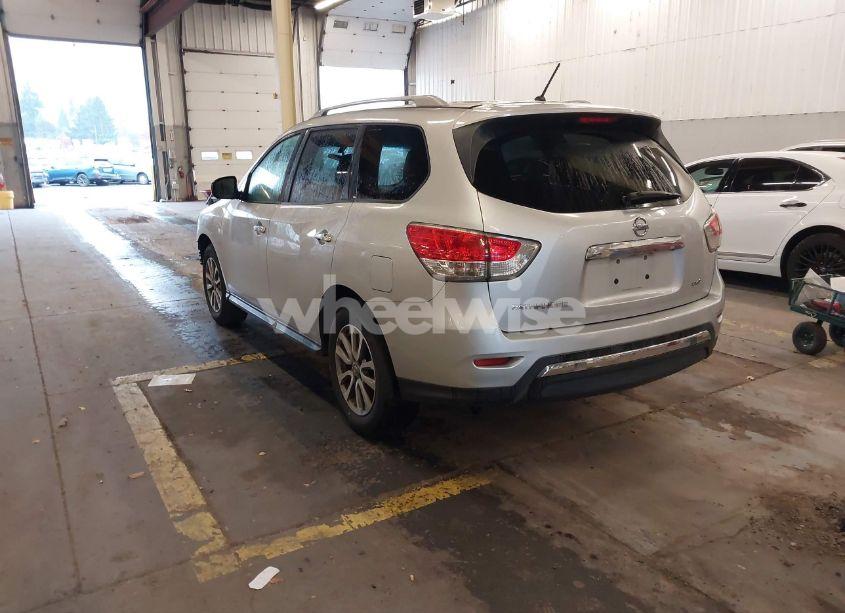 Photo 3 of 2016 Nissan Pathfinder PLATINUM/S/SL/SV (VIN 5N1AR2MM5GC651177)