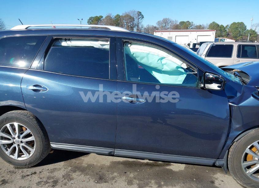 Photo 12 of 2016 Nissan Pathfinder SV (VIN 5N1AR2MM5GC659358)