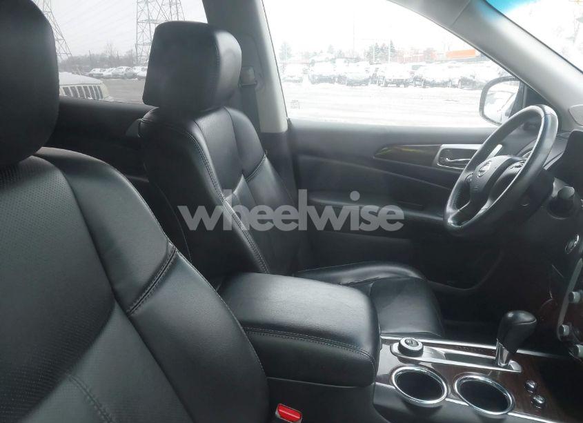 Photo 5 of 2016 Nissan Pathfinder PLATINUM (VIN 5N1AR2MM5GC663278)