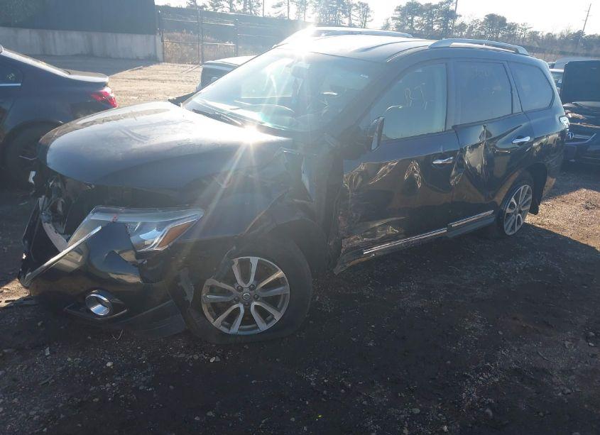 Photo 2 of 2013 Nissan Pathfinder SL (VIN 5N1AR2MM6DC620788)