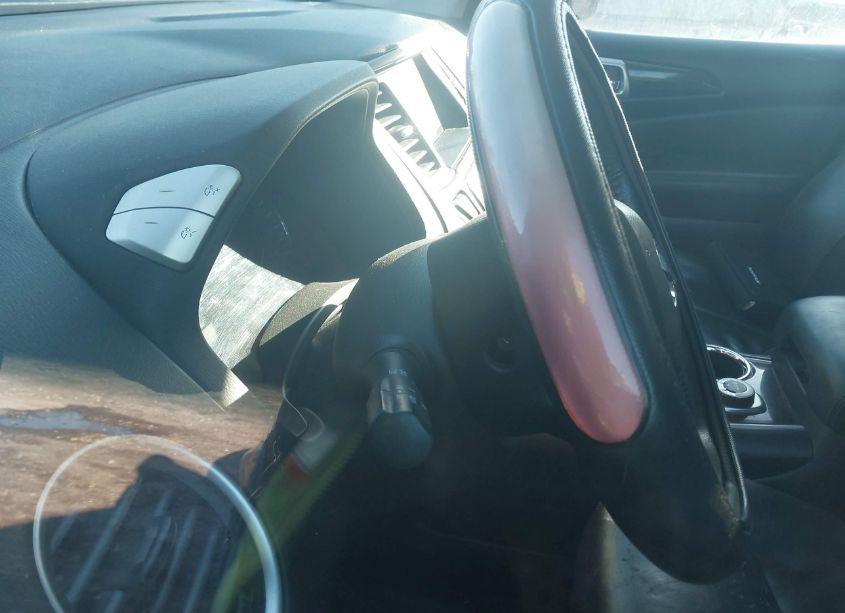 Photo 7 of 2013 Nissan Pathfinder SL (VIN 5N1AR2MM6DC620788)