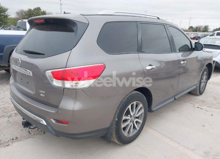 Photo 4 of 2013 Nissan Pathfinder SV (VIN 5N1AR2MM6DC630527)