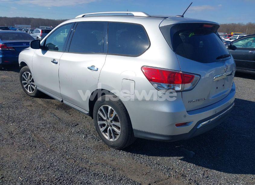Photo 3 of 2013 Nissan Pathfinder SV (VIN 5N1AR2MM6DC635016)