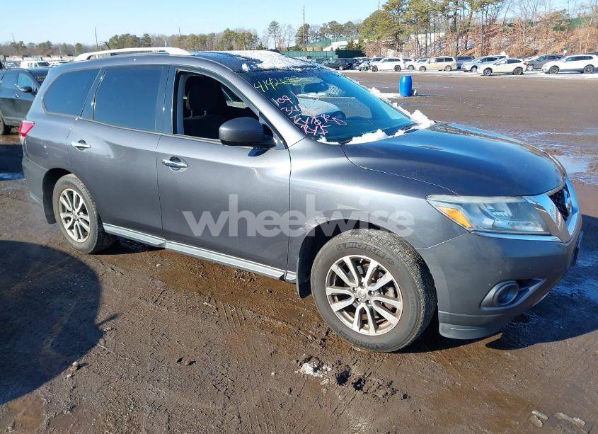 2013 Nissan Pathfinder SV (VIN 5N1AR2MM6DC672132) main photo