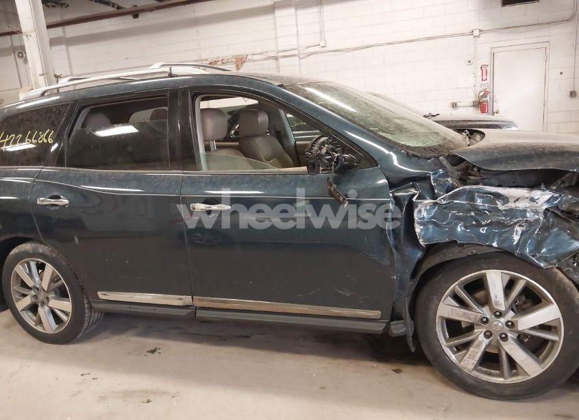 Photo 13 of 2013 Nissan Pathfinder PLATINUM (VIN 5N1AR2MM6DC678500)