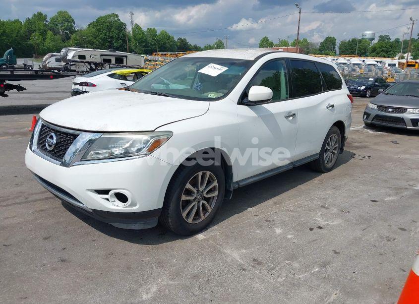 Photo 2 of 2013 Nissan Pathfinder S (VIN 5N1AR2MM6DC684149)