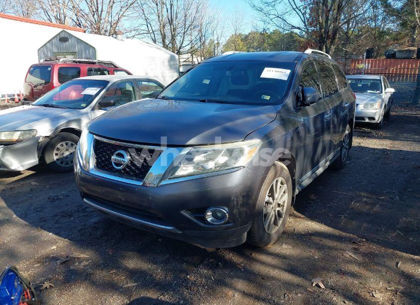 Photo 2 of 2014 Nissan Pathfinder SL (VIN 5N1AR2MM6EC612658)